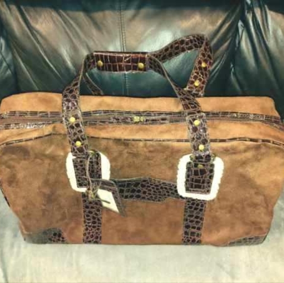 NWOT BATH & BODYWORKS XL BROWN OVERNIGHT BAG - Picture 14 of 16